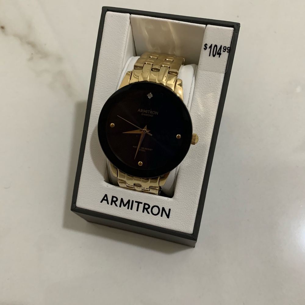 Armington woman watch